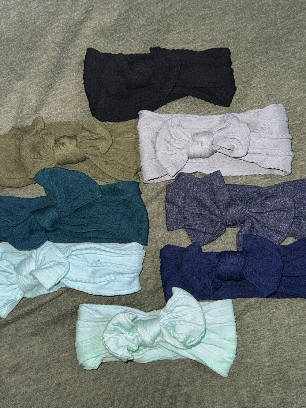 cable knit bows (8) - assorted colors USED